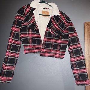 Cropped Levi jacket.